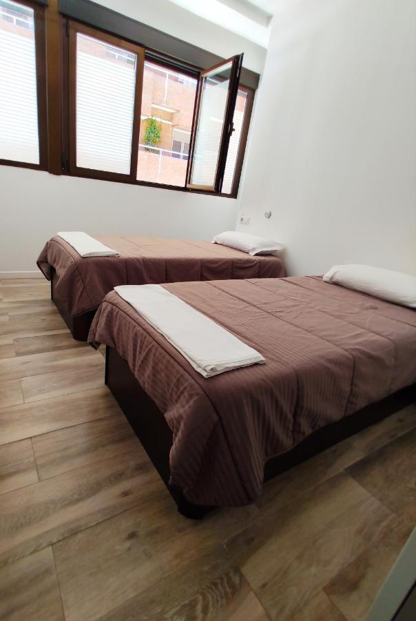 Hostel Palafox 23 Madryt Zewnętrze zdjęcie