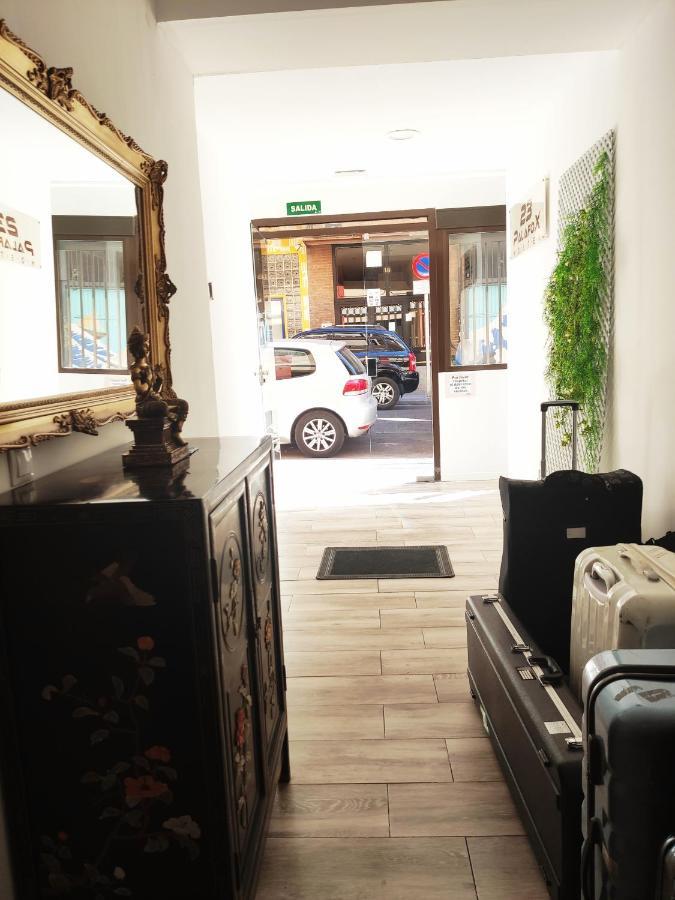 Hostel Palafox 23 Madryt Zewnętrze zdjęcie