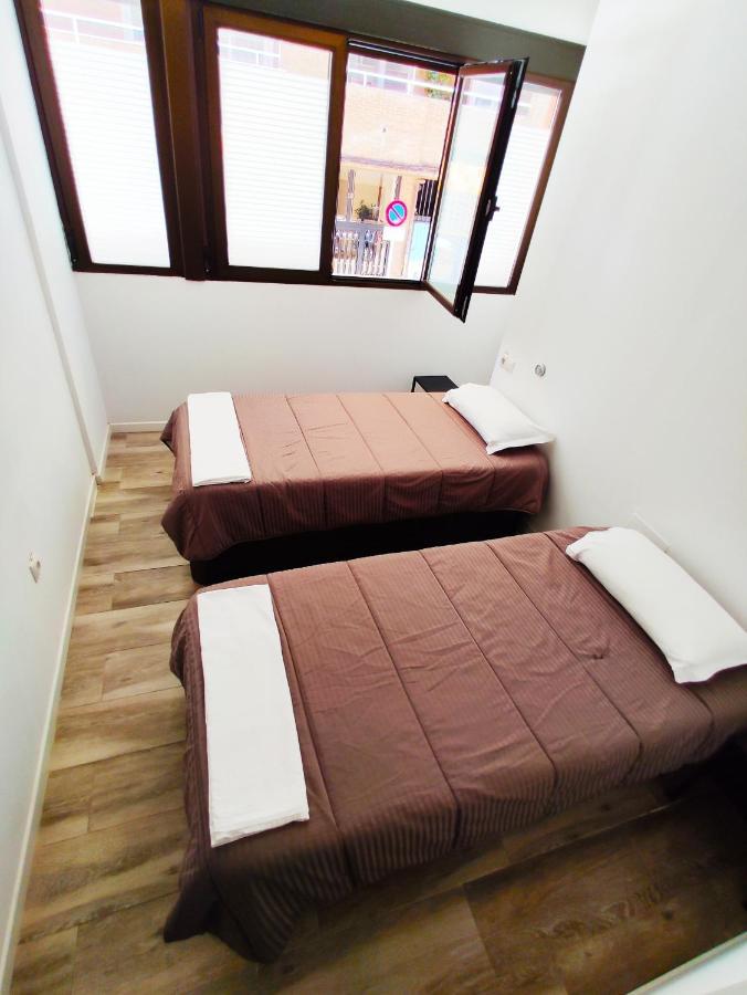 Hostel Palafox 23 Madryt Zewnętrze zdjęcie